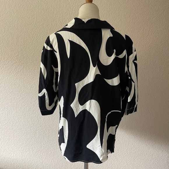 0310 - A NEW DAY Women’s Medium Black/White Abstract Print Relaxed Fit Shirt - Picture 4 of 6